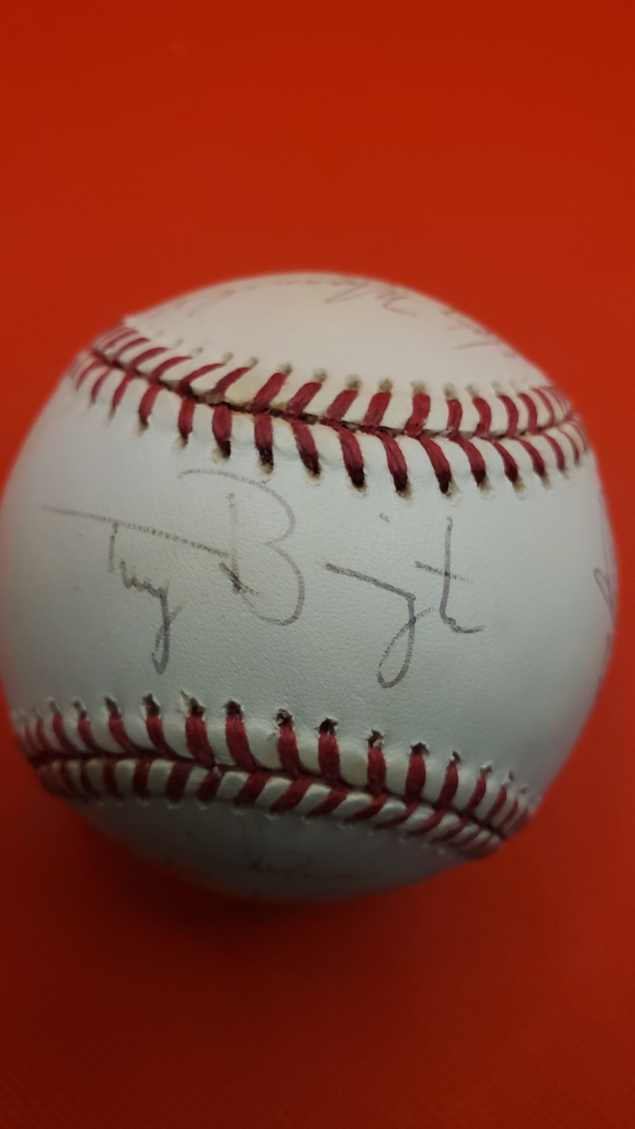 Jim Abbott & Robin Ventura Signed  Team Baseball - Beckett - 1995 White Sox