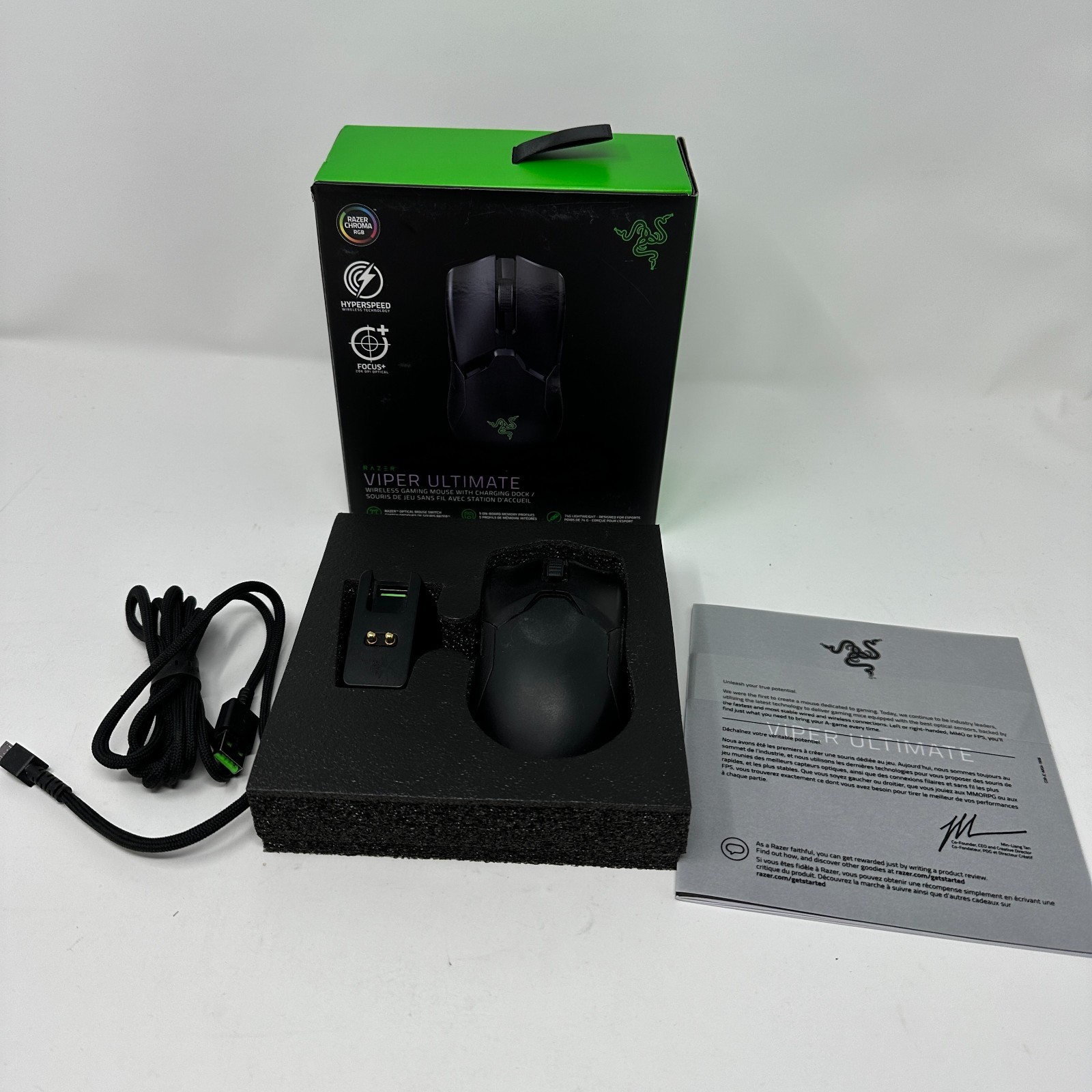 Razer Viper Ultimate Wireless Gaming Mouse RGB Dock Black - Pre-Owned
