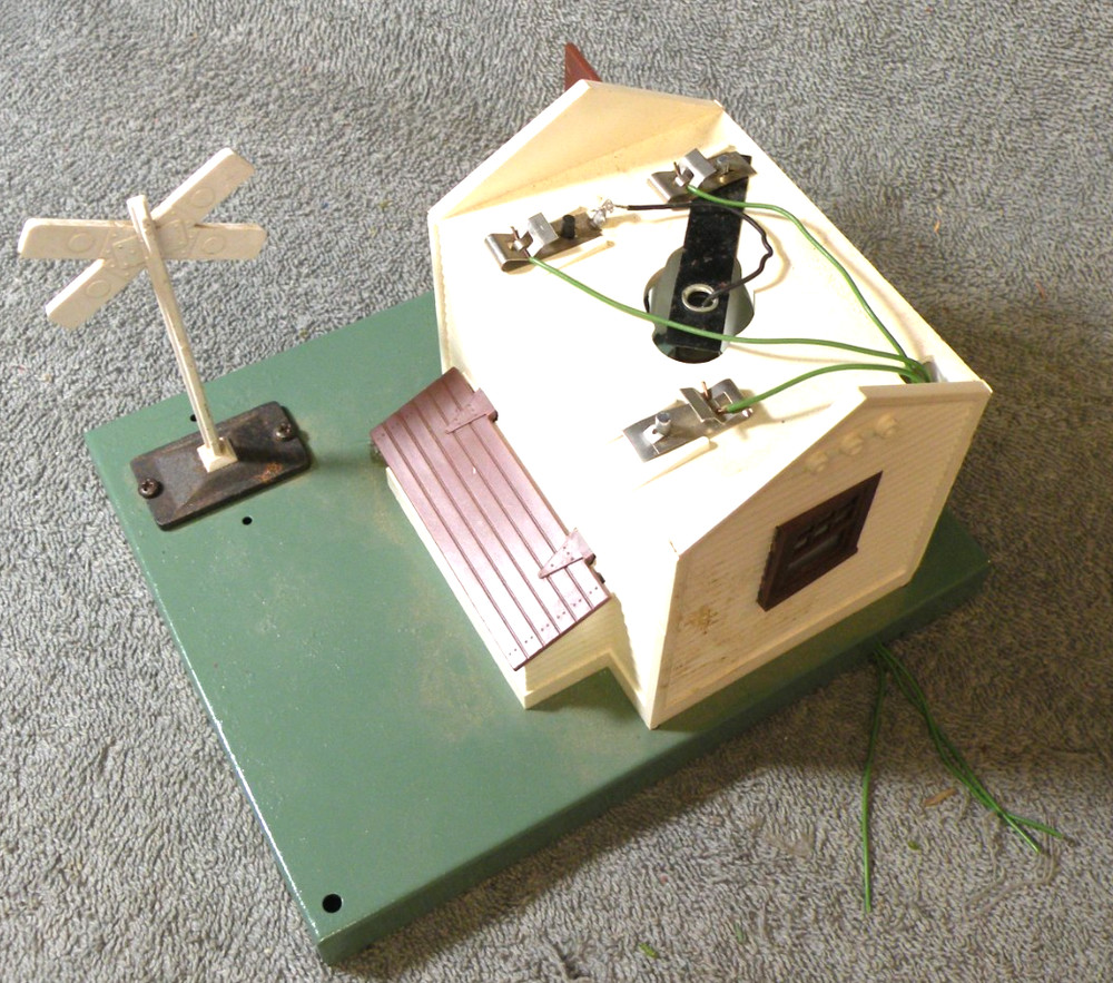 Lionel Postwar No. 6-2145 Automatic Gateman - Untested in Original Box