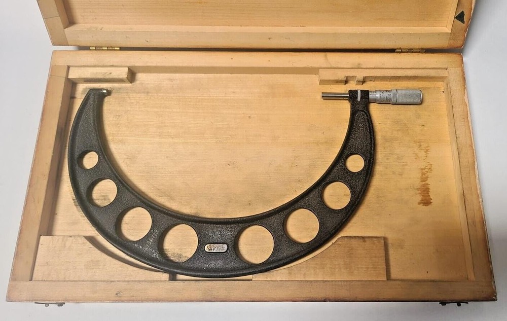 Starrett 9"-10" Outside Micrometer No. 436