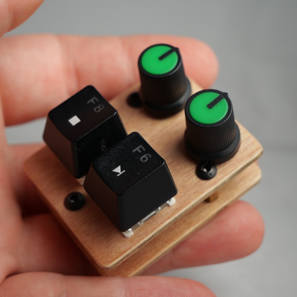 madMidiMini Compact Midi Controller with 2 Note Buttons 2 Potentiometers and LED