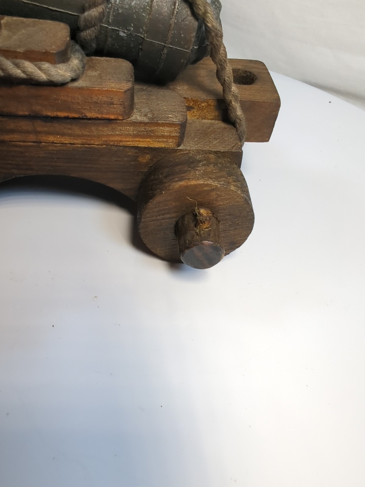 English Naval Cannon Replica XVII Century Cast Iron Oak Carriage NiceDetailing