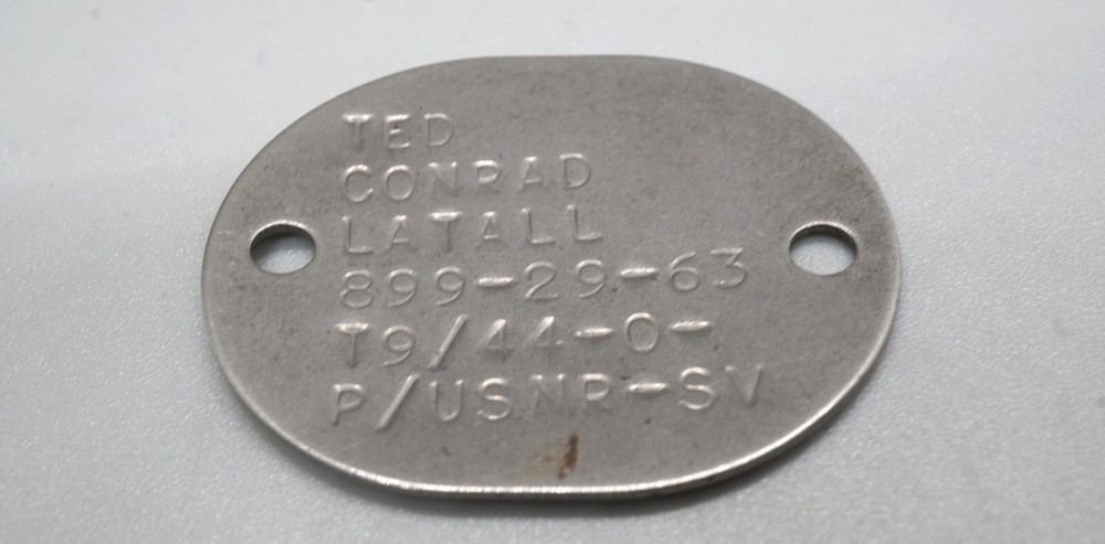 WWII 1944 Navy Dog Tag T9/44