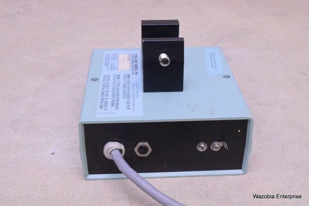 VITAL VUE SYSTEM LIGHT SOURCE MODEL 700