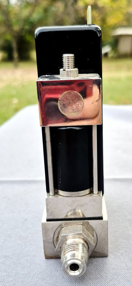 Unit UFC-1100 HP Mass Flow Controller Range 2 SLM Gas C2F6