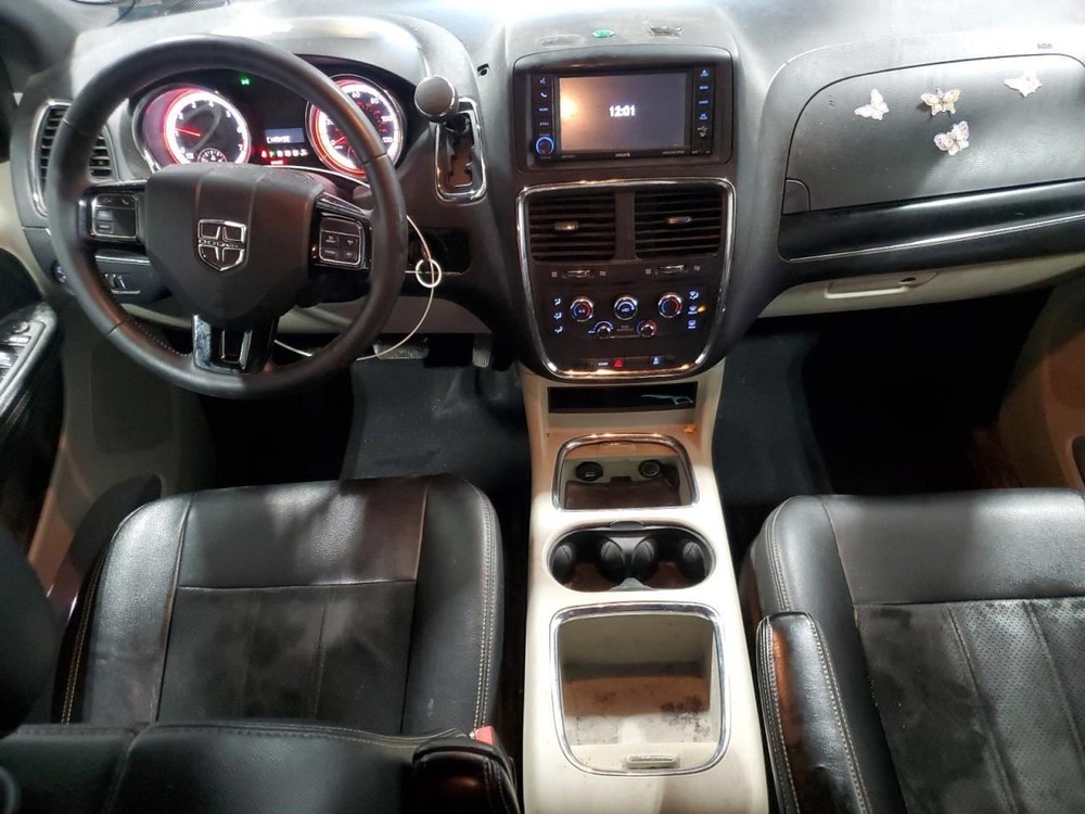 CARAVAN 2018 Glove Box 413149