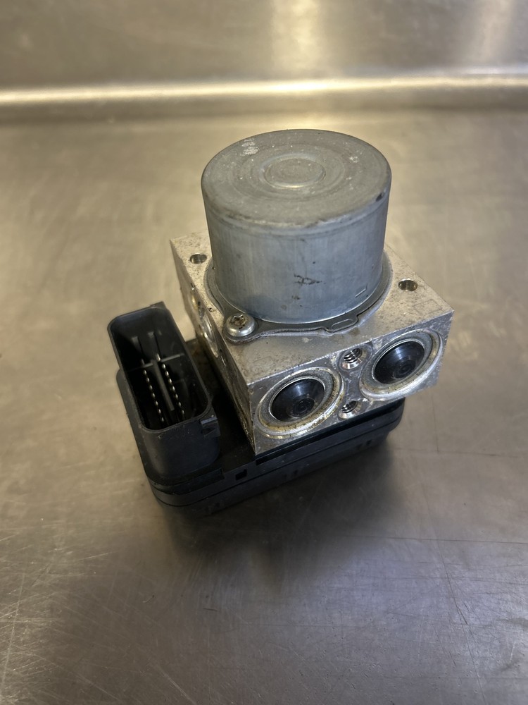 2017-20 YZF-R6 OEM ABS PUMP UNIT MODULE #2131