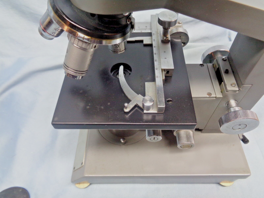 Vintage LaBo Research Microscope SL No. 80235