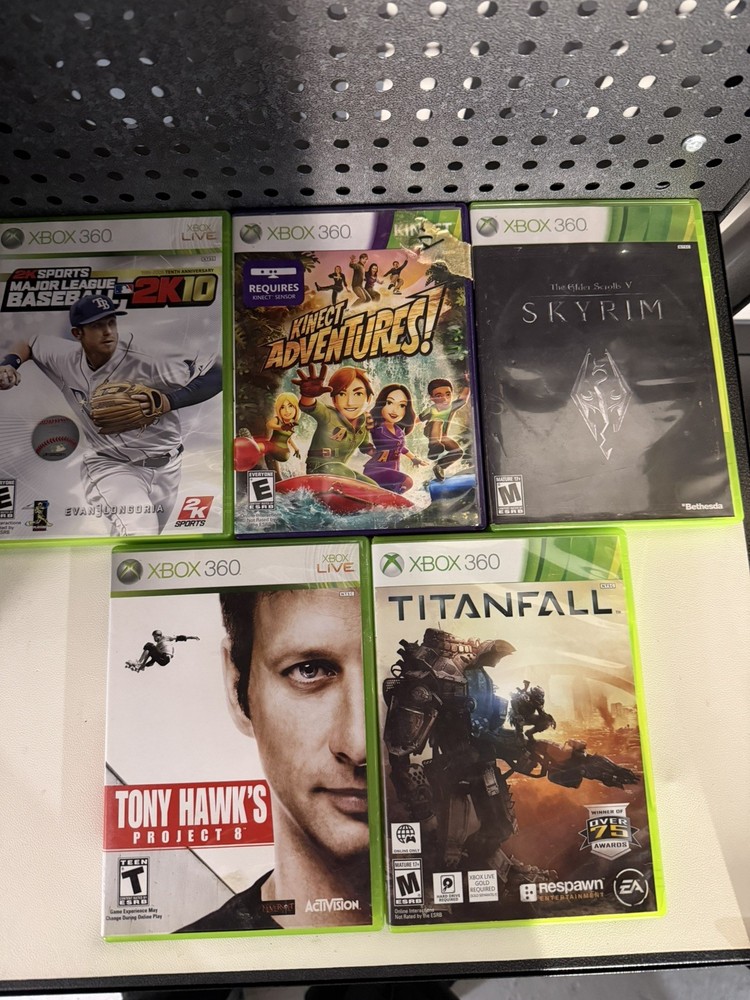 Microsoft Xbox 360 S Slim Black 250GB Console with Controller +Kinect+ 5 games