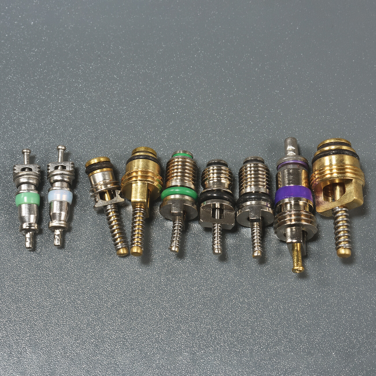 102 pcs Assortment A/C Schrader Valve Core&Tool 4 HVAC R134a/R12 Kit 11 Kinds