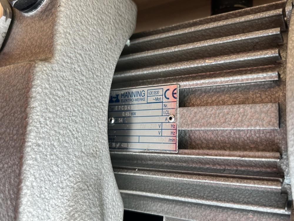Busch RA 0010 B Rotary Vane Vacuum Pump