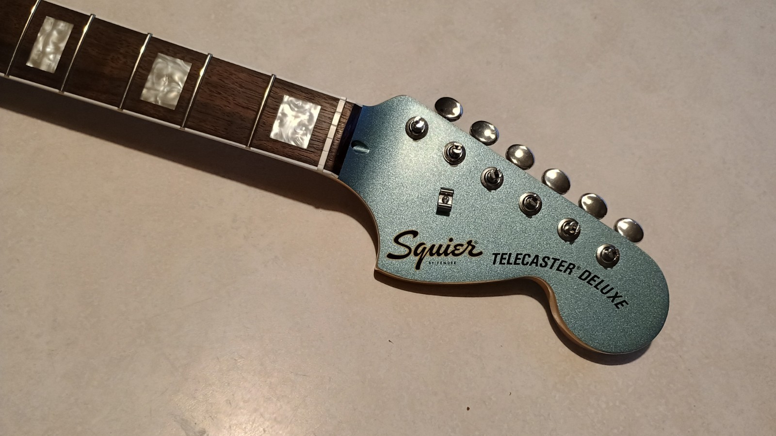 FENDER Squier Paranormal Troublemaker Telecaster Deluxe Neck Laurel Ice Blue