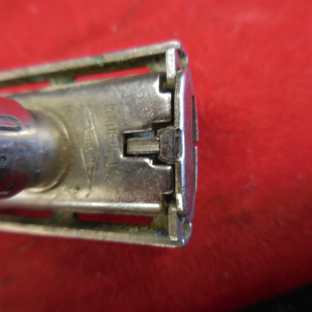 1971 Gillette Super Adjustable-- 9 POSITION ---Razor R-3