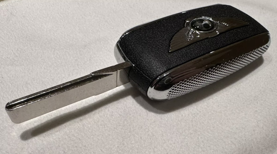 Bentley Key Fob | 3 BUTTONS | GT, GTC, Continental, Flying Spur | KR55WK45032