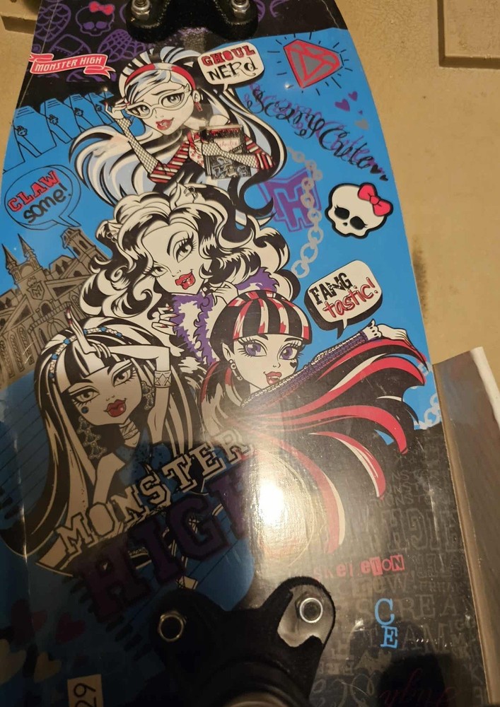 Monster High 21” Skateboard Maple Deck
