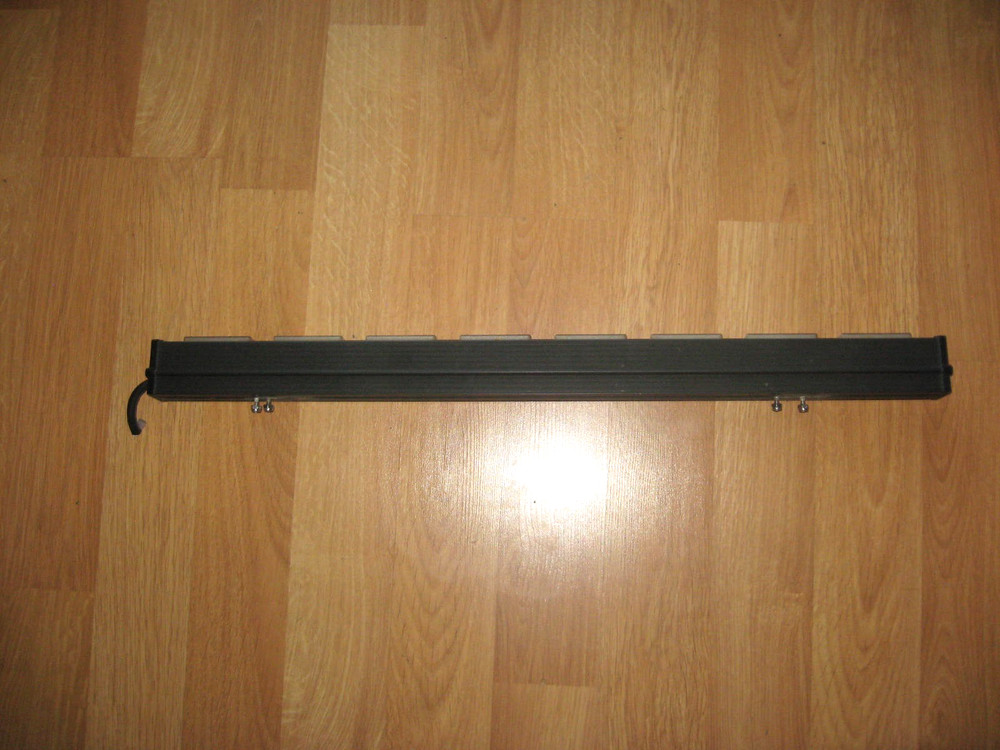 WHELEN 8 LAMP LINEAR LED TRAFFIC ADVISOR