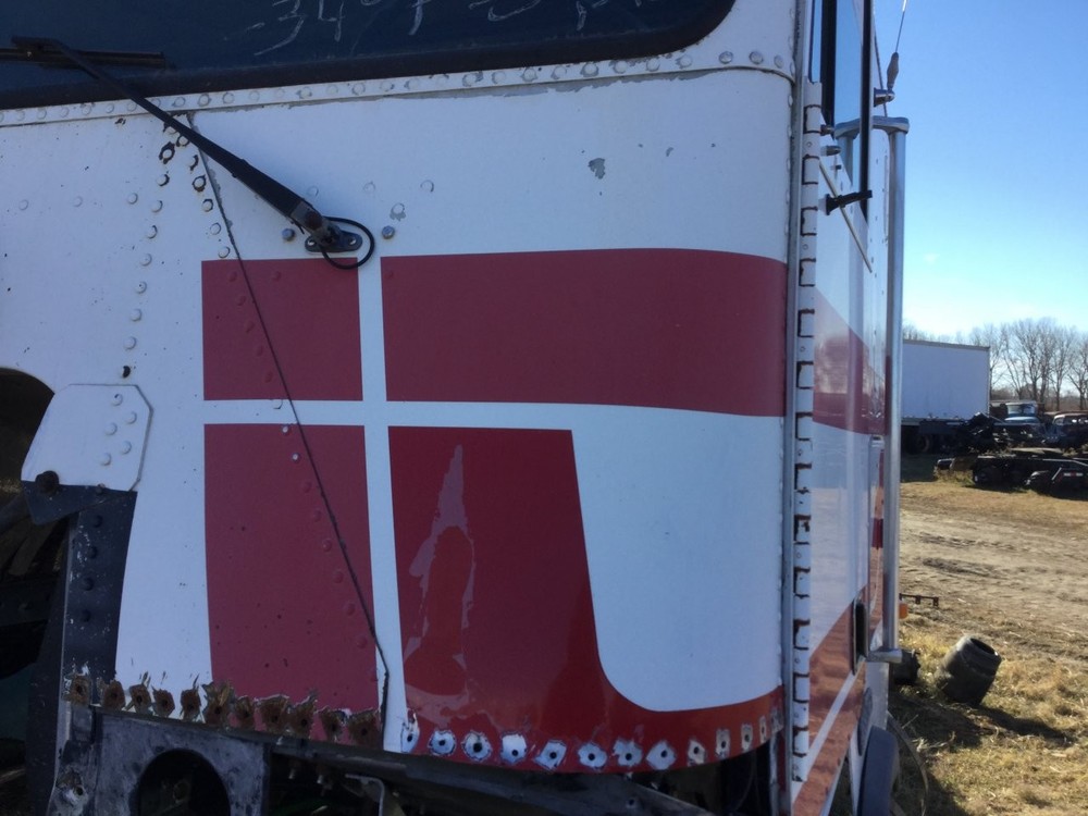 Freightliner FLB ALUMINUM Left/Driver FRONT CAB CORNER Panel