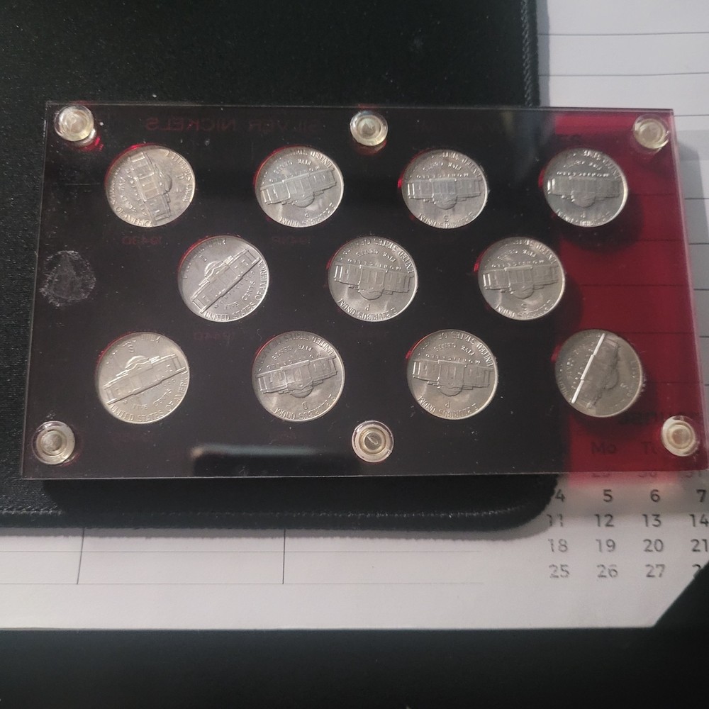 US WORLD WAR II MINT UNCIRCULATED NICKEL SET ( UNC)