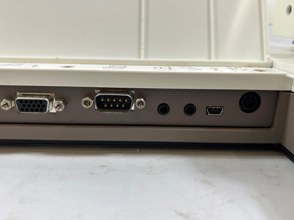 Elmo P30HD Visual Presenter Document Camera