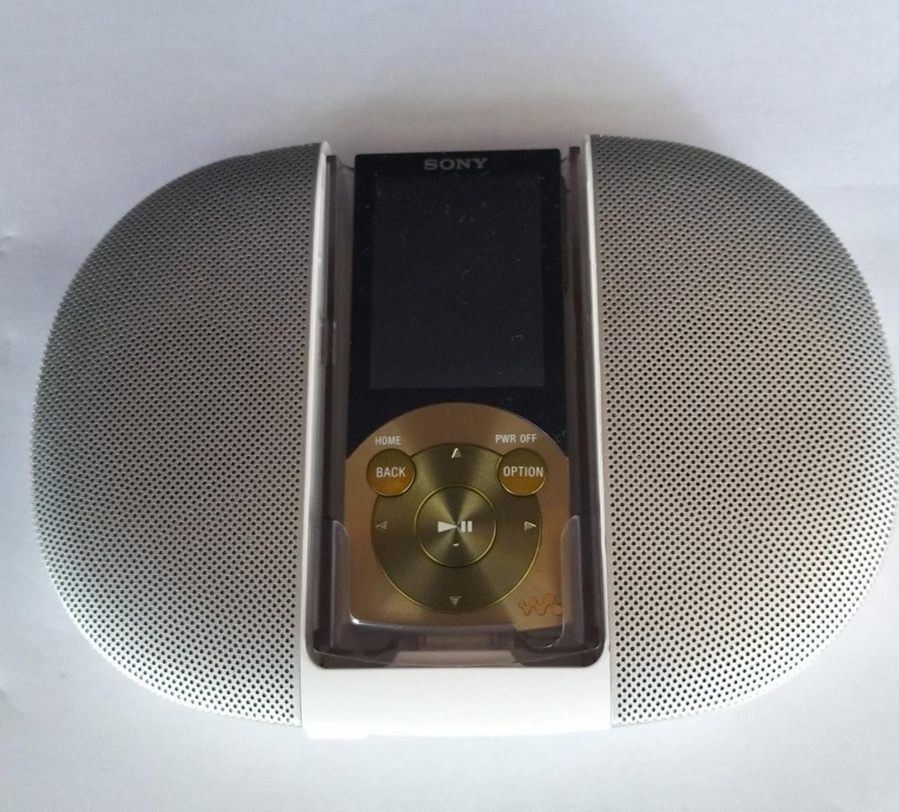 Walkman Model RDP NWT17 SONY