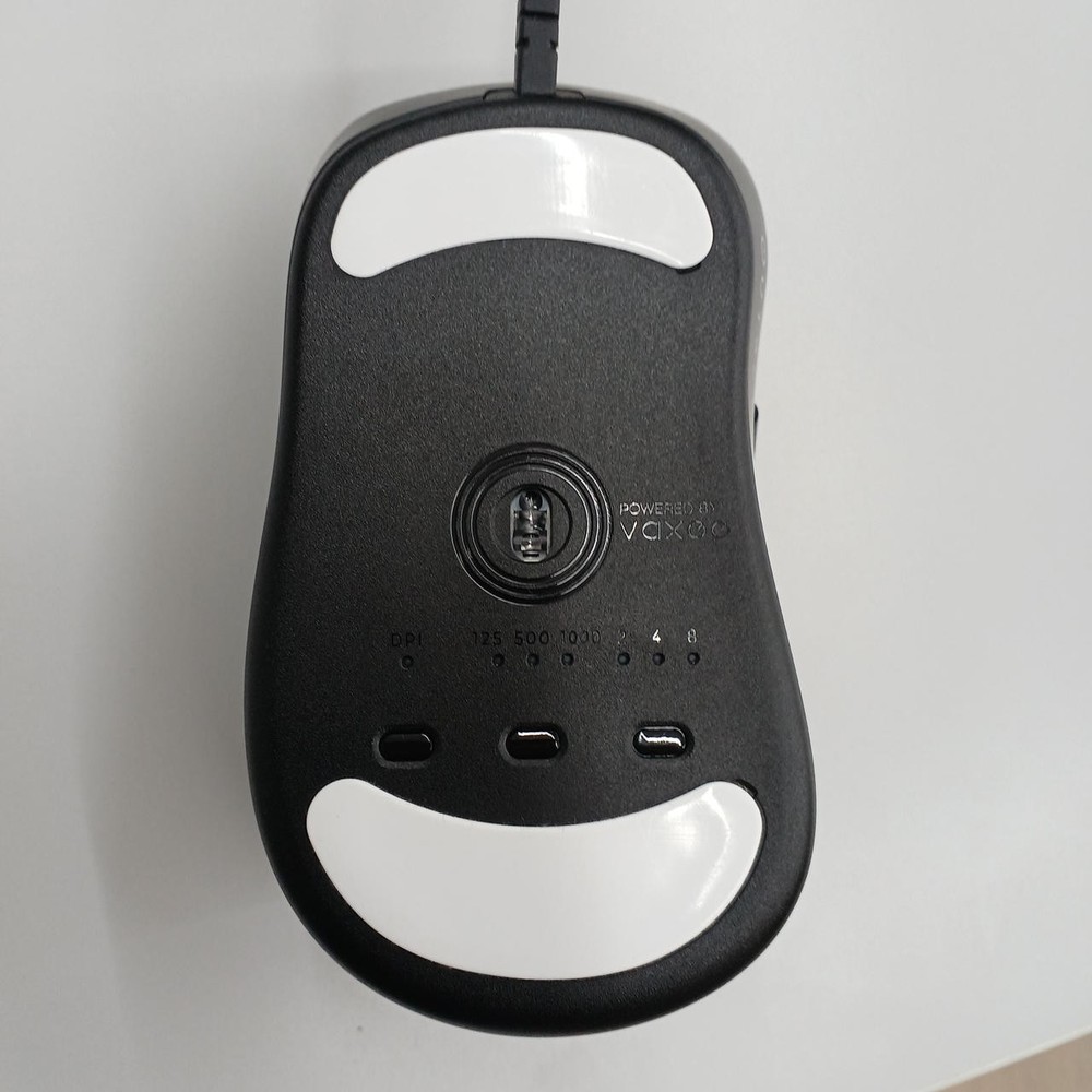 Gaming Mouse Model OUTSET AX VAXEE