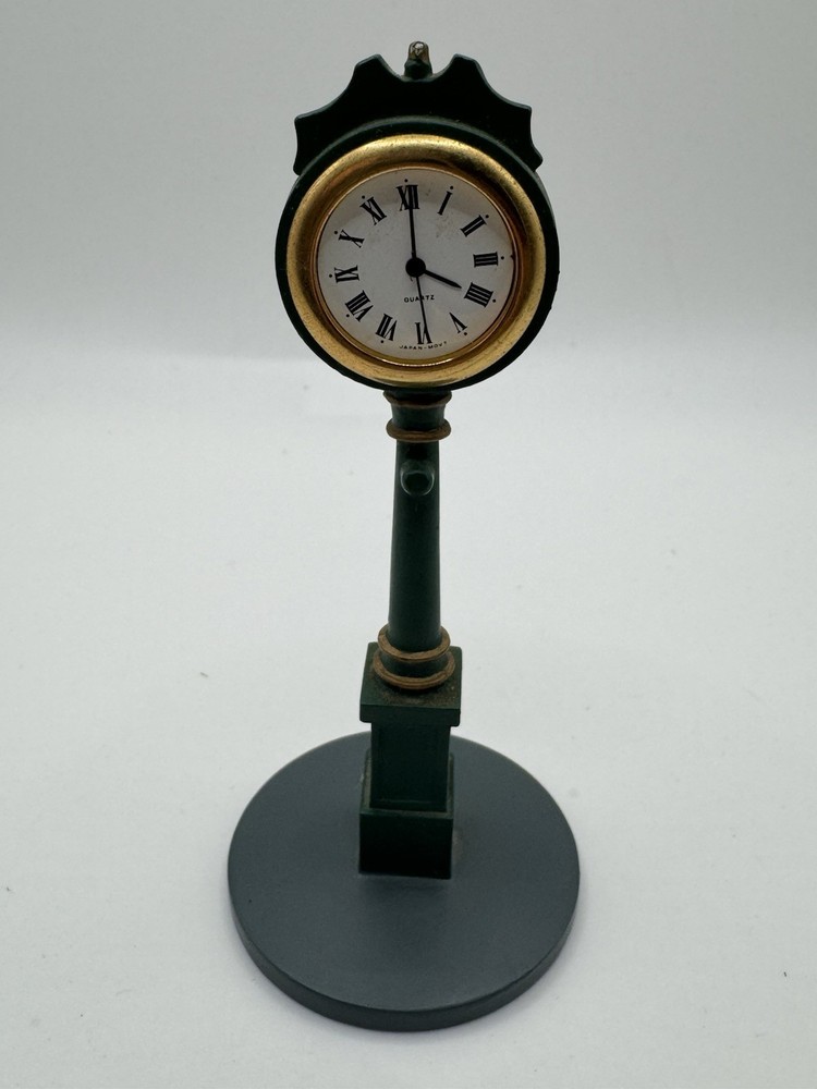 Hawthorne Miniatures 91701 Clock 1996 - Needs A Battery