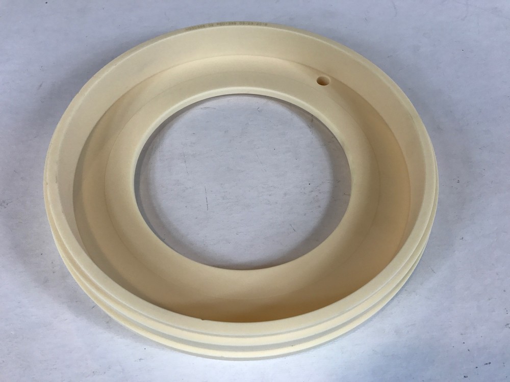 NEW CERAMIC FOCUS RING for SEMICONDUCTOR ESC ELECTROSTATIC CHUCK 9A1L6047