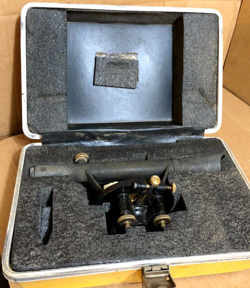 Vintage Berger Engineering Instruments Surveying Transit-Level Model 110c