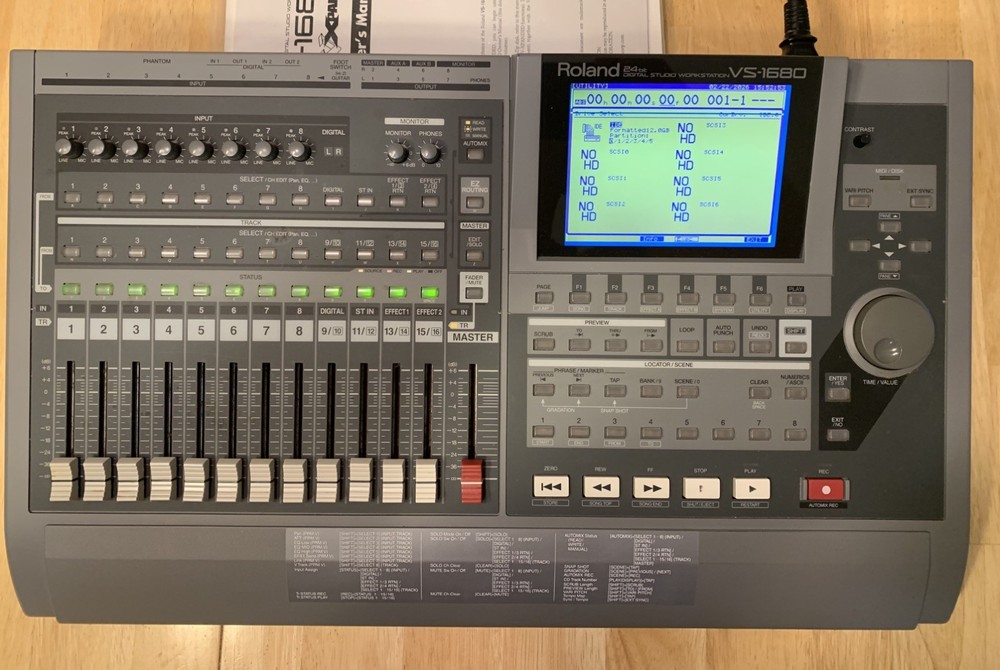 Roland VS-1680 V-Xpanded 24-Bit Digital Recording Studio Workstation W/2 VSF-2