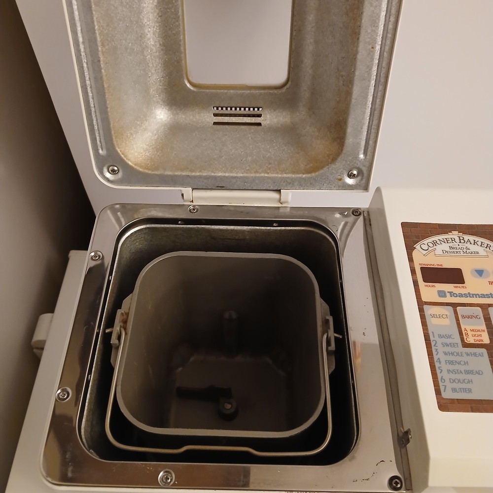 Bread Maker Breadman TR888 Corner Bakery 2lb Programmable Dessert Bread