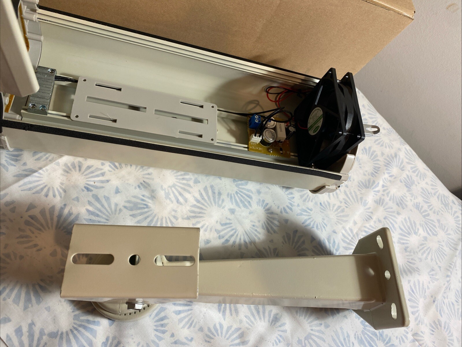 Videolarm LCHHB Outdoor Housing w/ Heater Blower and LCHHB Wall Mount Brand New