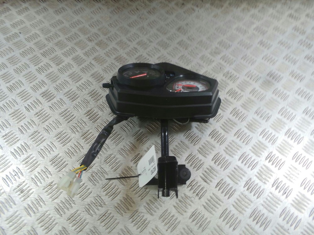 2013 HONDA CBF125  SPEEDOMETER CLOCKS