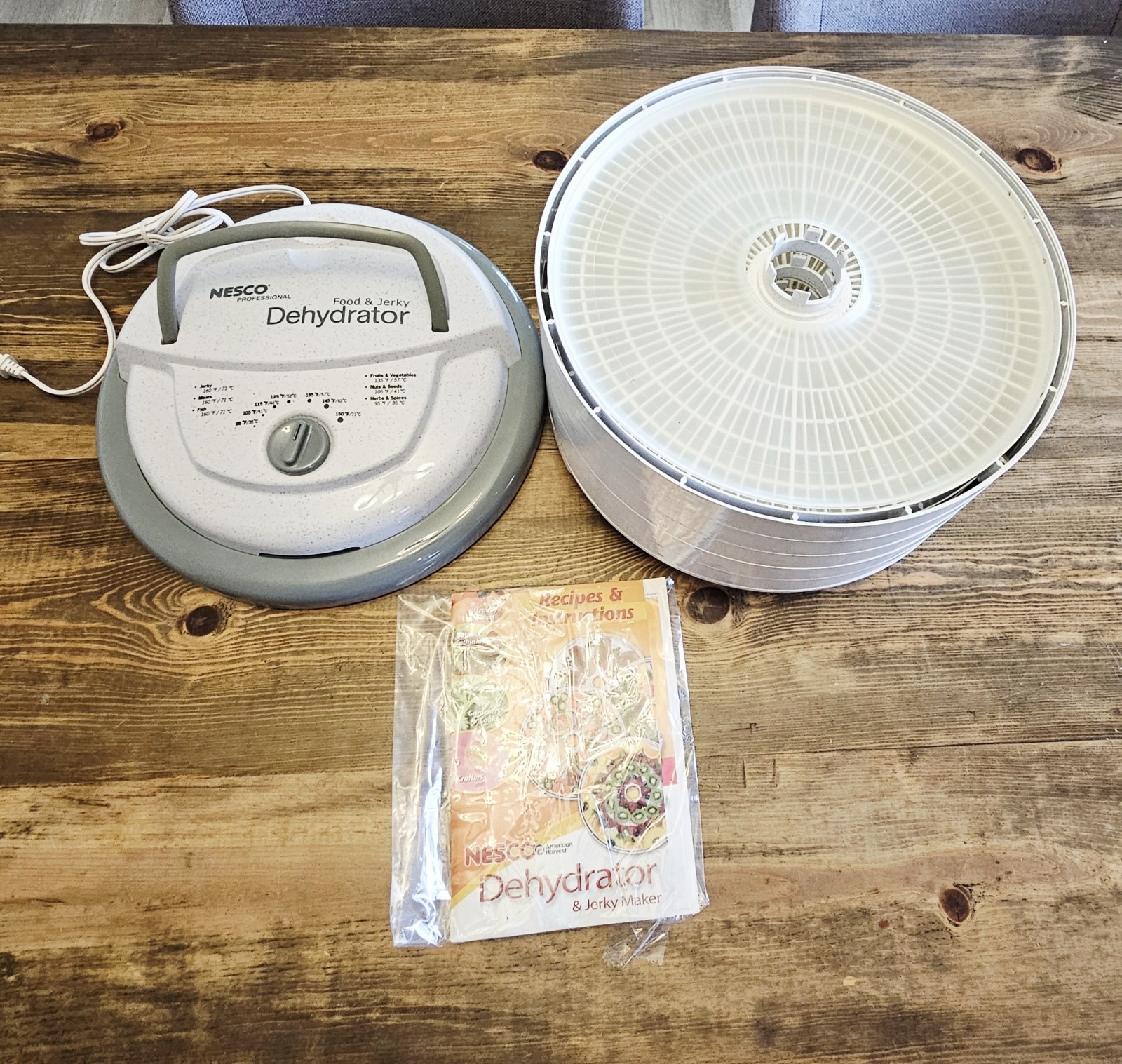 Nesco / American Harvest Snackmaster 600-Watt Dehydrator. Tested. Free Shipping!