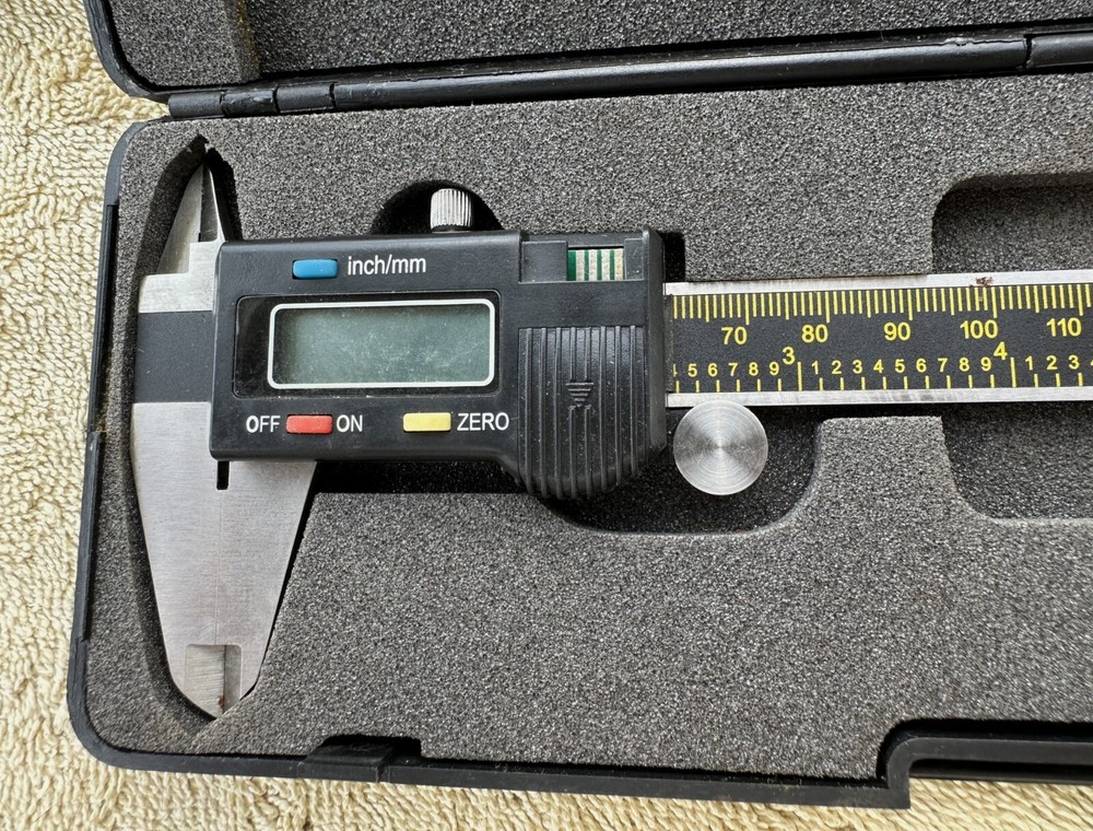 ELECTRONIC 0-150MM DIGITAL CALIPER