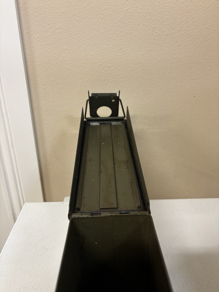 US MILITARY AMMO BOX