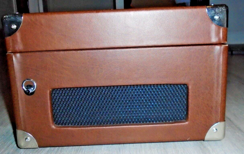 Sharper Image-Stereo CD/VinyI Player Mod. ZI162 Pre Owned Tested & Functional