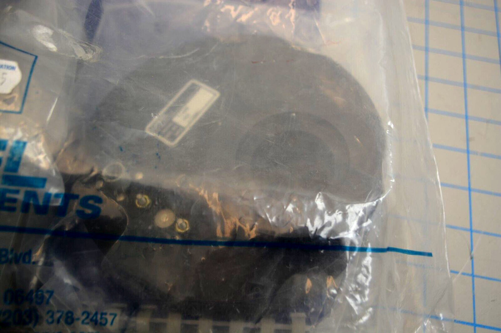 71445 / SHUTTER LIGHT SOURCE, 1.4-IN 71445 / ORIEL INSTRUMENTS