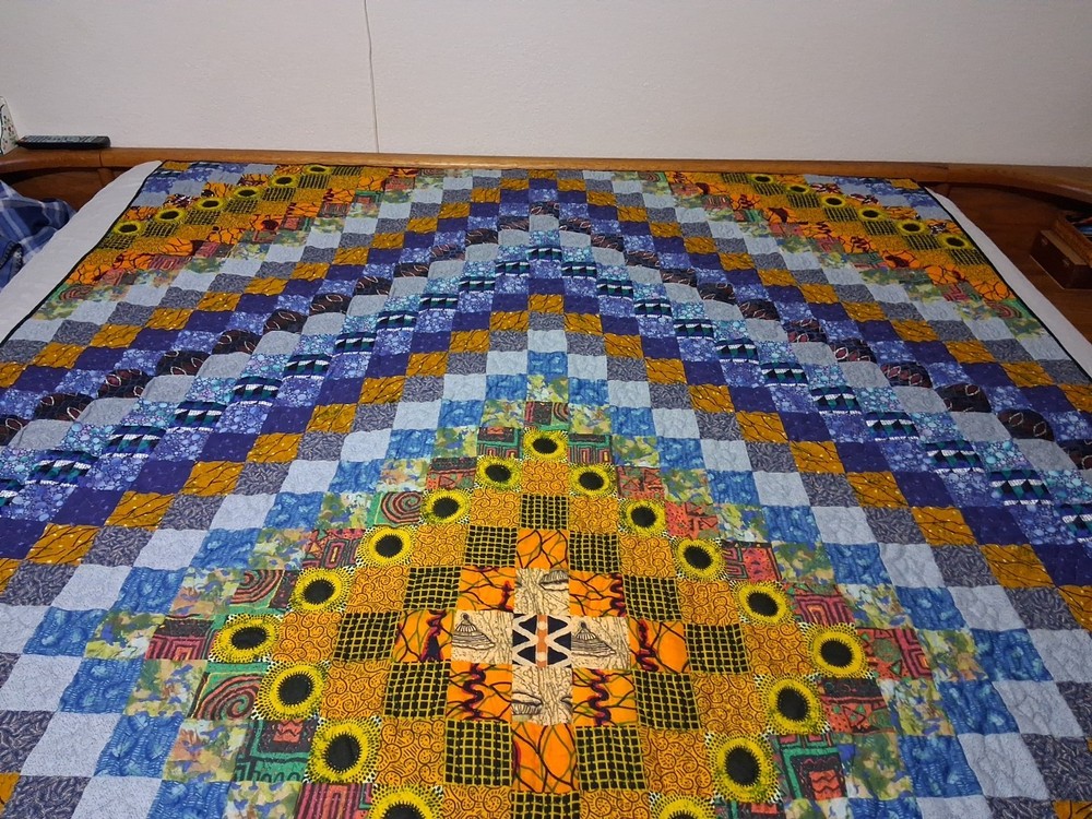 Patchwork Quilt Modern Fabrics Machine Pieced, Hand Stitched/Quilted 65"x100"