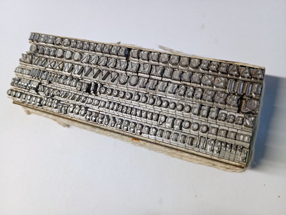 14 point BASKERVILLE Upper & Lower case / Uppercase letterpress printing type