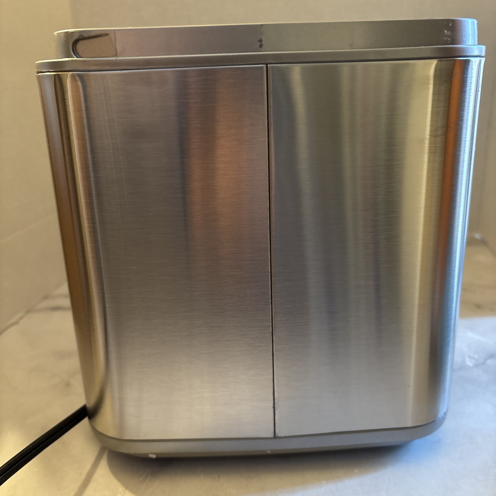 Cuisinart 2 Quart Frozen Yogurt Sorbet Ice Cream Maker ICE-30BC Motor Base Only