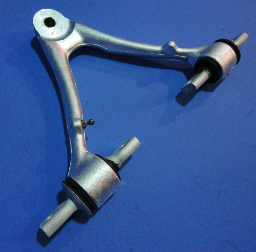 1997-2004 C5 CORVETTE FRONT UPPER CONTROL ARM RH 10233617