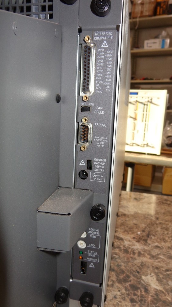 Tektronix TLA7016 Logic Analyzer Benchtop Mainframe With Five TLA7N3 Modules