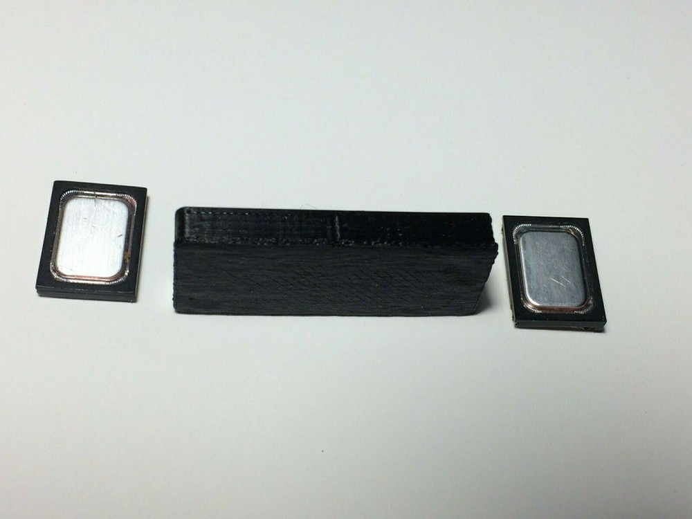 Micro speaker Sugar Cube dual speakers with 5 mms enclosure