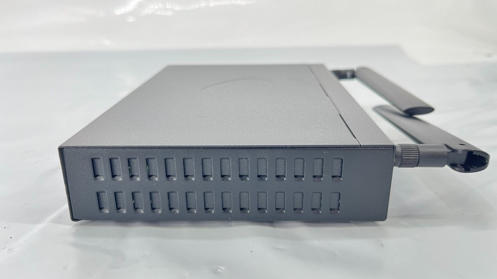 SonicWALL TZ370W APL57-101 Network Security Appliance Firewall