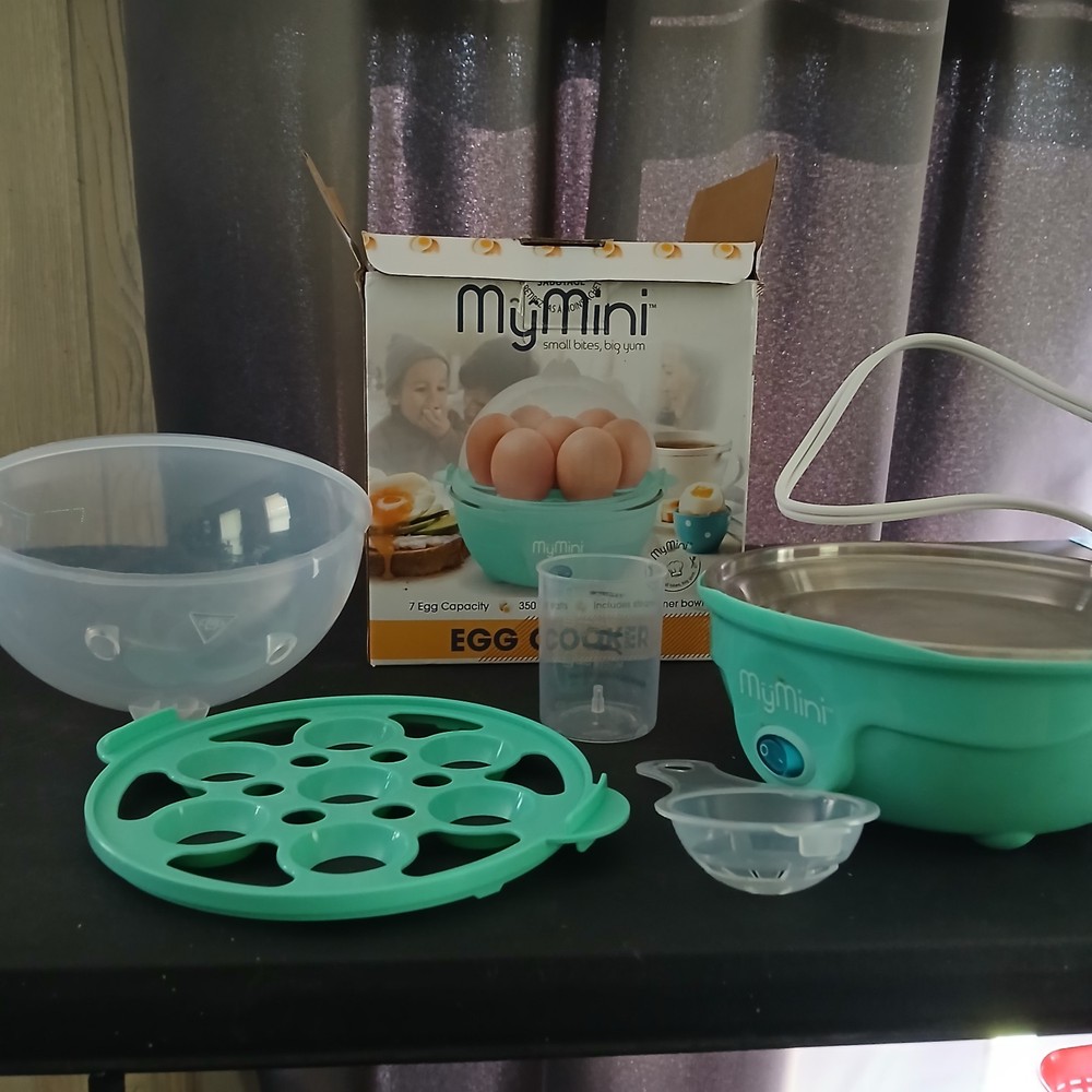 Nostalgia Mymini 7-Egg Cooker In Box