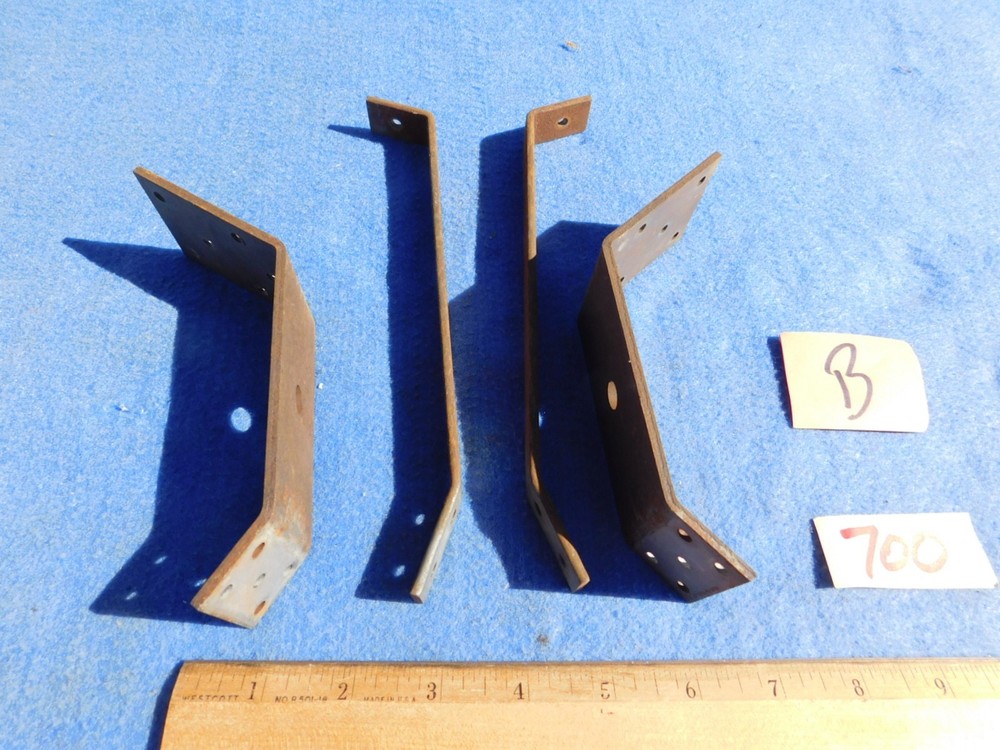 1940 Wurlitzer 700 Cabinet Support Brackets