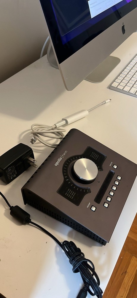 Universal Audio Apollo Twin MKII UAD 2 - Duo Core Thunderbolt Audio Interface