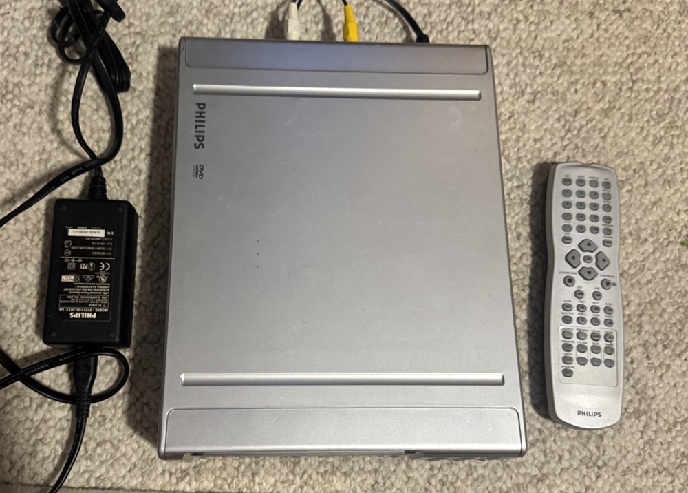 Philips DVD 580 M Player With Remote