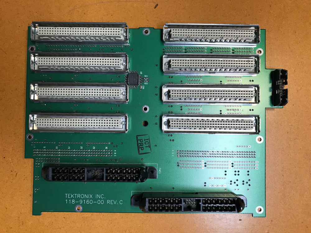 TLA-704 VXI Backplane - working system part-out