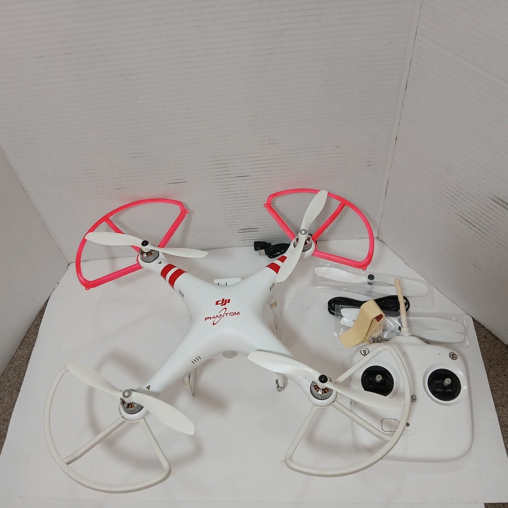 DJI Phantom 1 Drone P330D & Controller - UNTESTED PARTS AS IS
